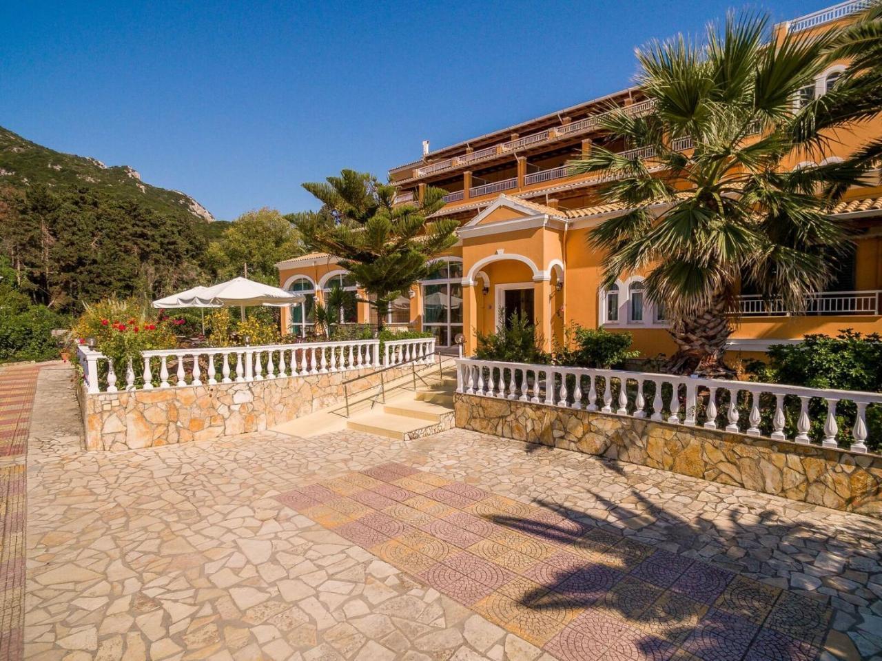 Paramonas Exterior foto